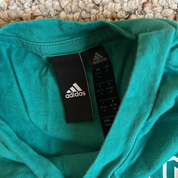 Adidas tank - Picture 2 of 3